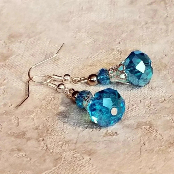 Handcrafted Victorian Aqua Blue Crystal Silver Filigree Basket Earrings - Picture 7 of 7